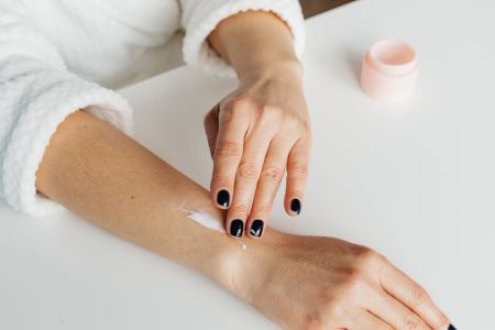 Gentle winter skincare routine for dry indoor air