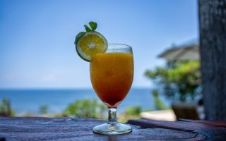 Fresh herb lemonades and iced teas for early summer