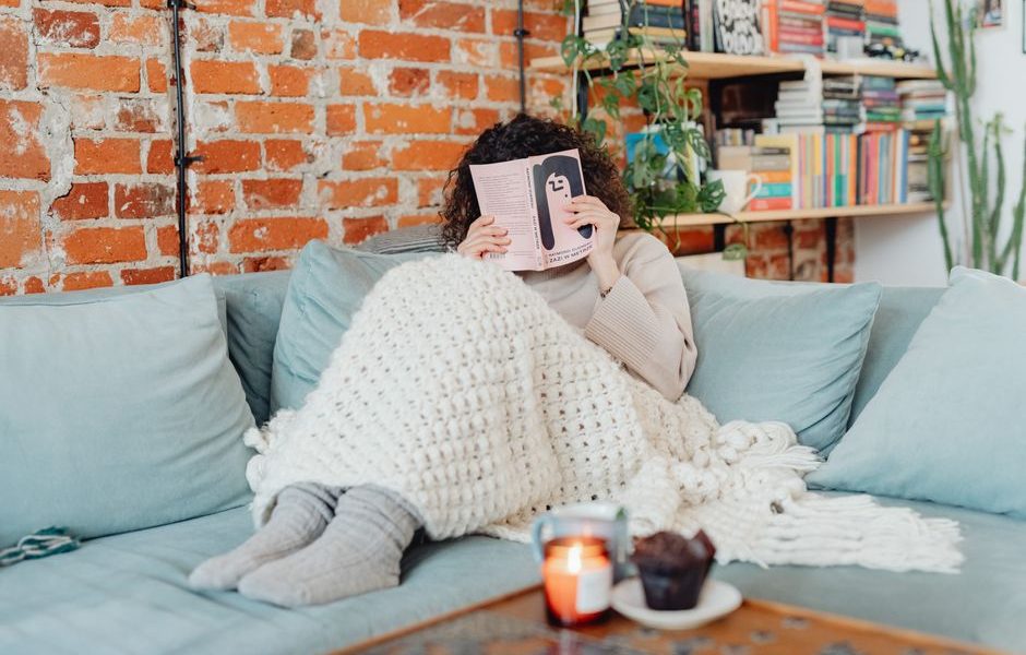Cozy reading nook ideas for long November nights Cozy reading nook ideas for long November nights